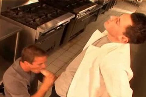 Hung Barrett long bones Johnny