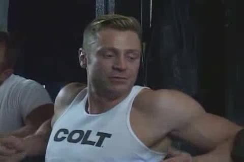 Public Toillette & A Policeman