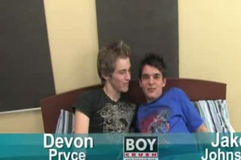 kinky twinks Playing delicious