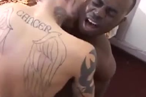 Tattooist Does black