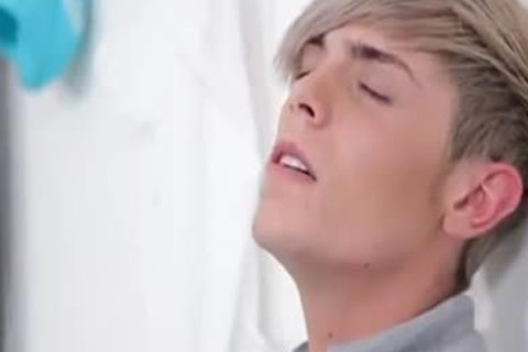 boy Ally Swim Team - studsgayepisode.blogspot