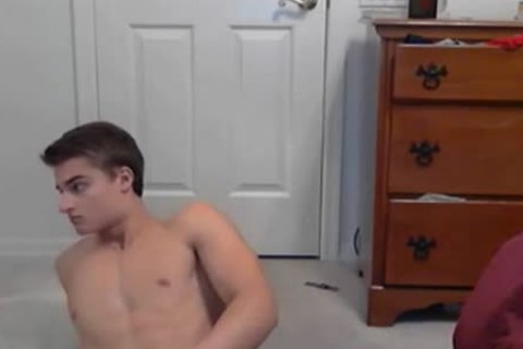 Fingering hellos lovely butt
 On cam - dudeshomosexualvid