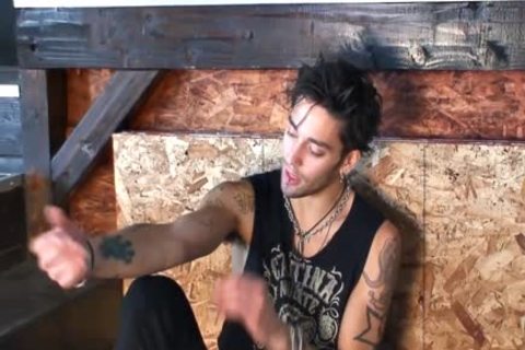 Matteo Is A lad Who likes To bang