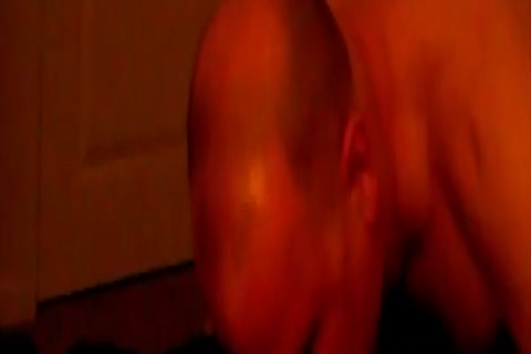 mantio heat Right heRE. pound The Folsom Street Fair.