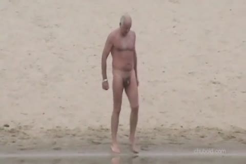 Spy old males And Grandpas Swimming naked