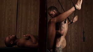 MEN - American Trent King bareback spanking