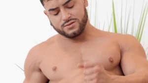 Sean Cody: American masturbating