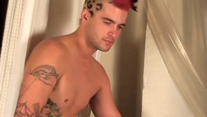 AlternaDudes: Tattooed punk receives hardcore sex