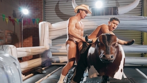 Men: Stool and Barrel Fucking for a Hot Finish