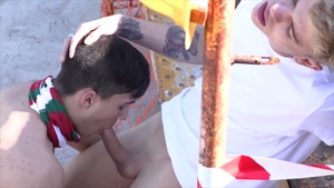 Scaffolded Sex with Snow and Cole